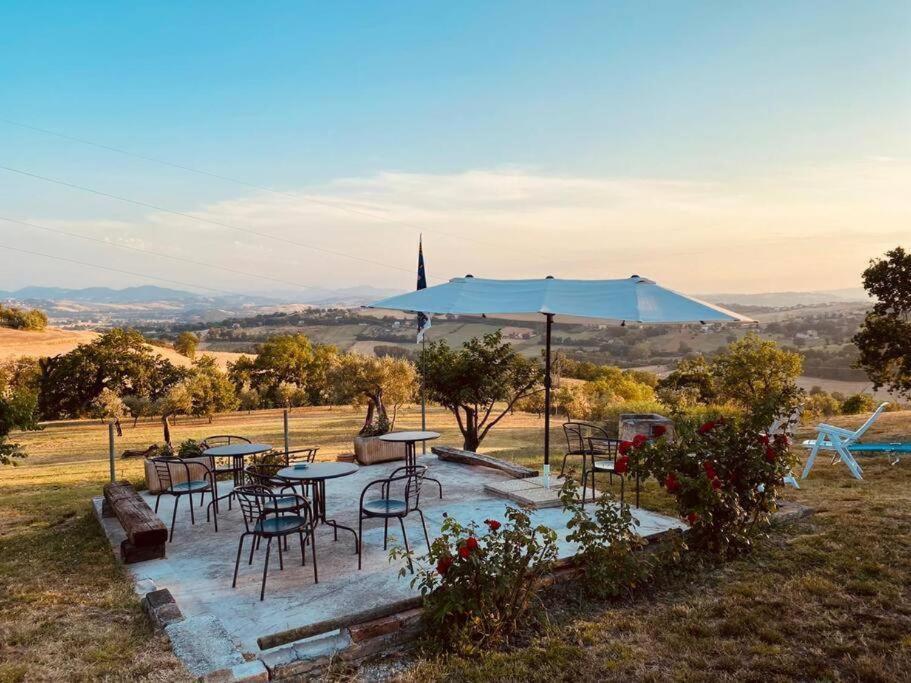 Villa Ginevri, La Casa Vacanze Immersa Nel Verde Mondavio Exterior foto